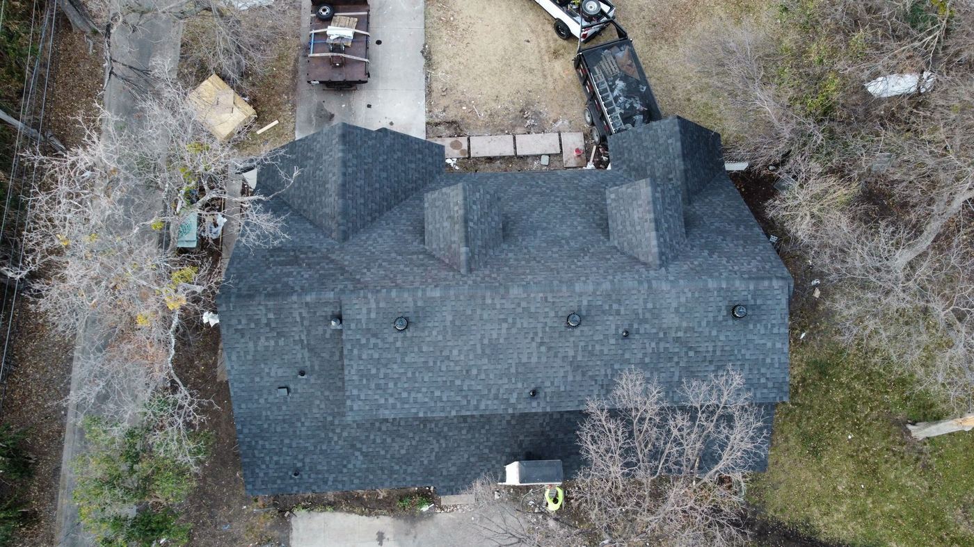 Installed shingle roof on a Texas home